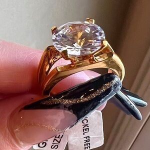 18K Gold-Plated cubic zirconia solitaire ring - Size 8 - NWT